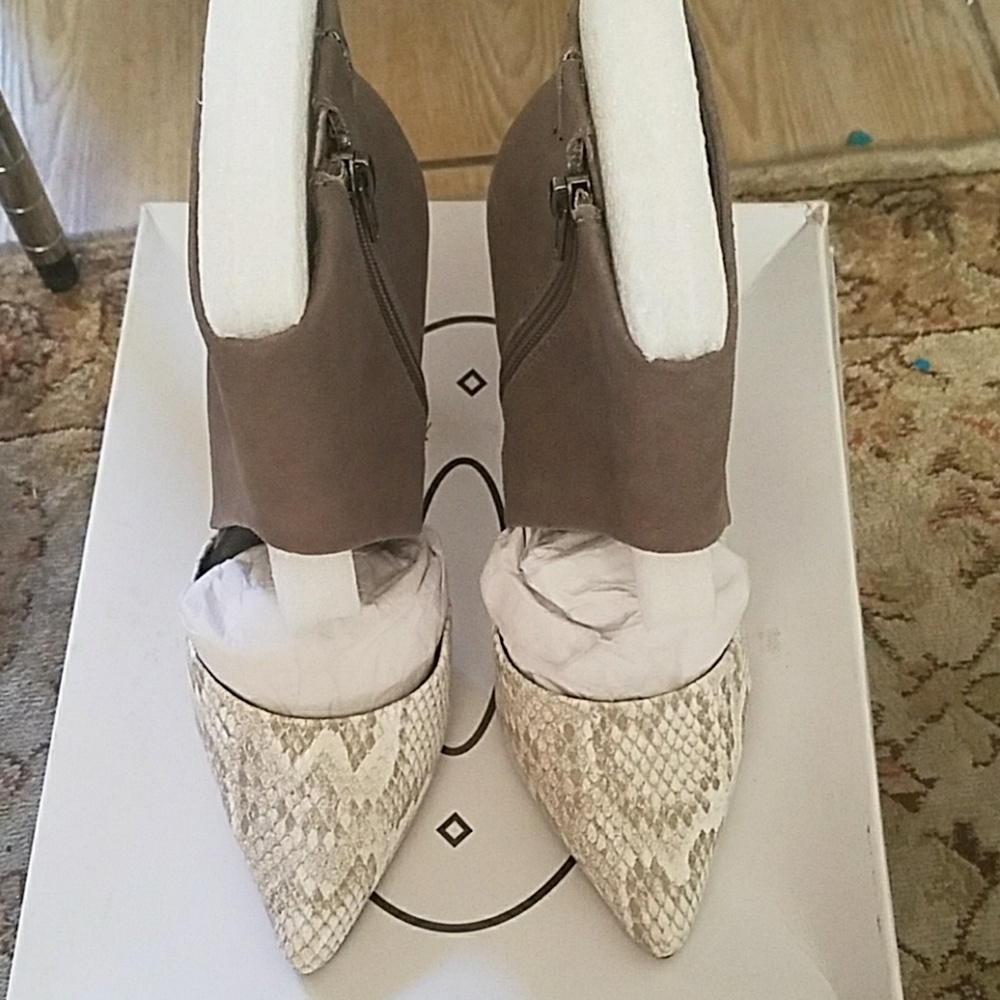 Steve madden snakeskin heels